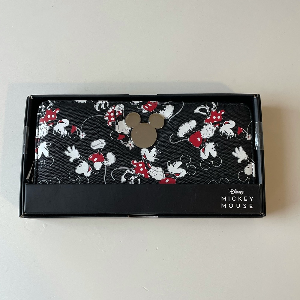NWT Disney Mickey Minnie Mouse Character Wallet Black Red